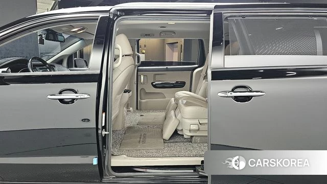 Kia The New Carnival 2020 Черный из Кореи, фото 2