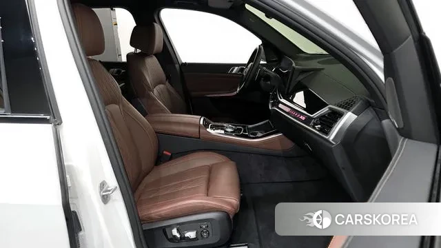 BMW X5 (G05) 2024 Белый из Кореи, фото 2