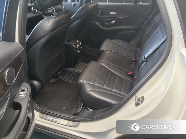 Mercedes-Benz GLC 2021 Белый из Китая, фото 2