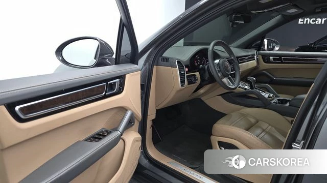 Porsche Cayenne (PO536) 2019 Серый из Кореи, фото 2