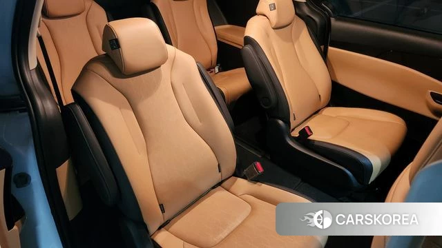 Kia Carnival 4th generation 2023 Белый из Кореи, фото 2