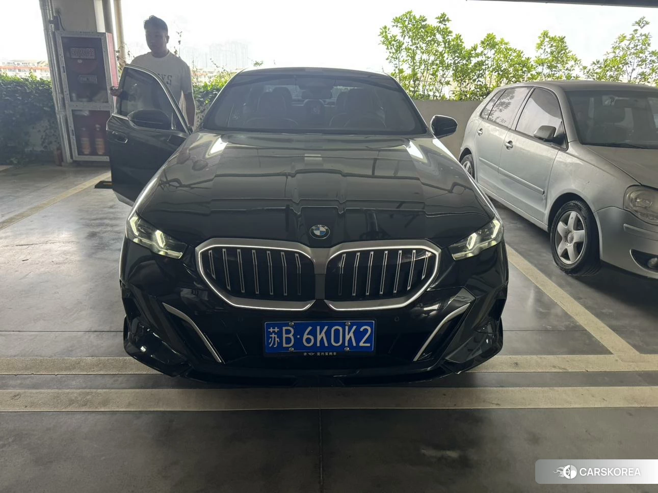 BMW 5 series 2024 Черный из Китая, фото 2