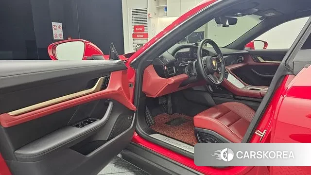 Porsche Taycan 2020 Красный из Кореи, фото 2