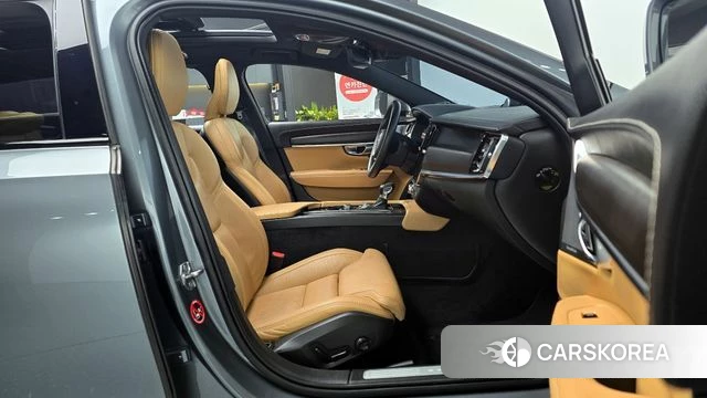 Volvo V90 Cross-Country 2018 Серый из Кореи, фото 2