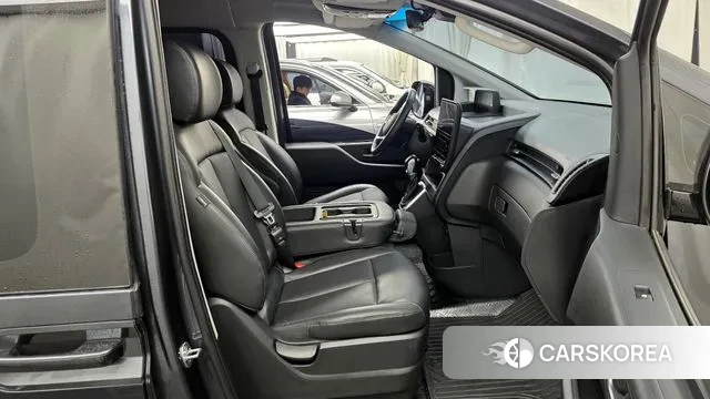 Hyundai Staria 2021 Серый из Кореи, фото 2