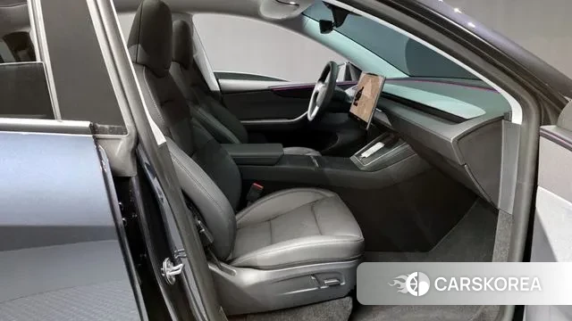 Tesla Model Y 2025 Серый из Кореи, фото 2