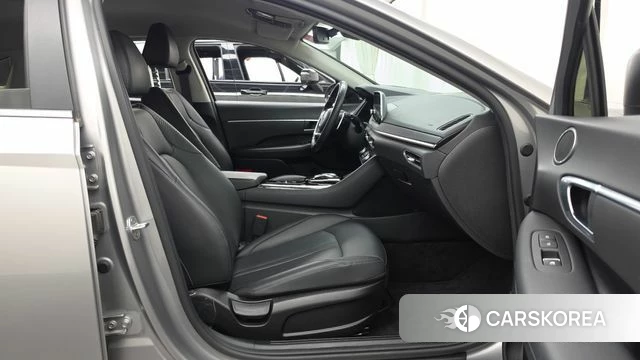 Hyundai Sonata (DN8) 2020 Серебристо-серый из Кореи, фото 2