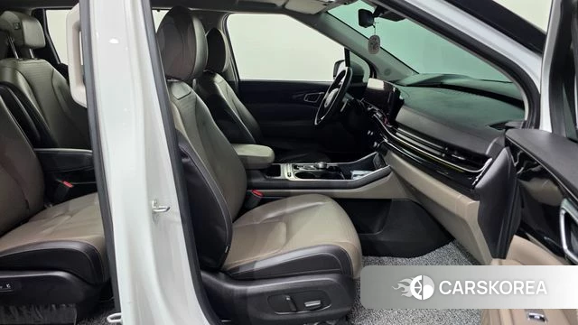 Kia The New Carnival 4th Generation 2023 Белый из Кореи, фото 2