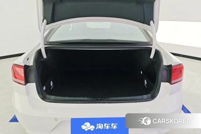 Volkswagen Lingdu 2019 Белый из Китая, фото 2