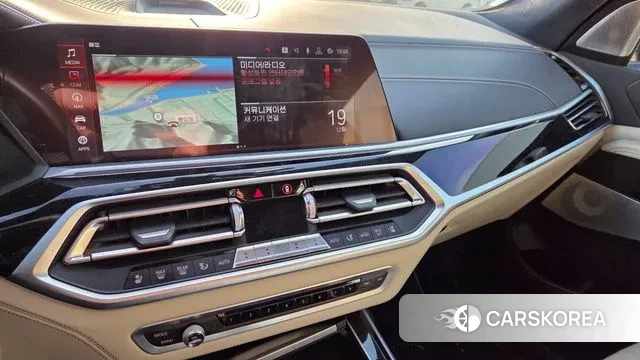 BMW X7 (G07) 2019 Черный из Кореи, фото 2