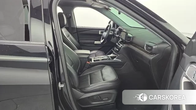 Ford Explorer 6th Generation 2021 Черный из Кореи, фото 2