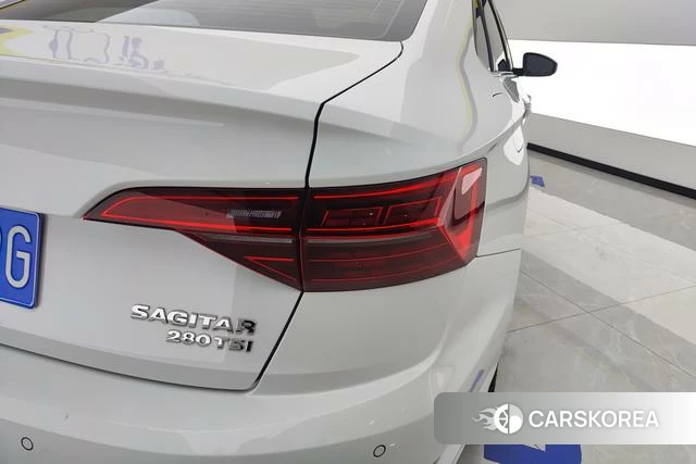 Volkswagen Sagitar 2022 Белый из Китая, фото 2