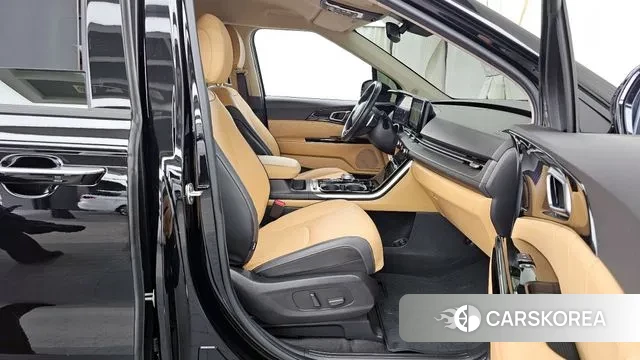 Kia Carnival 4th generation 2023 Черный из Кореи, фото 2