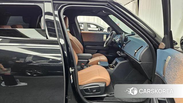 Mini Cooper S Countryman 3rd Generation 2024 Черный из Кореи, фото 2