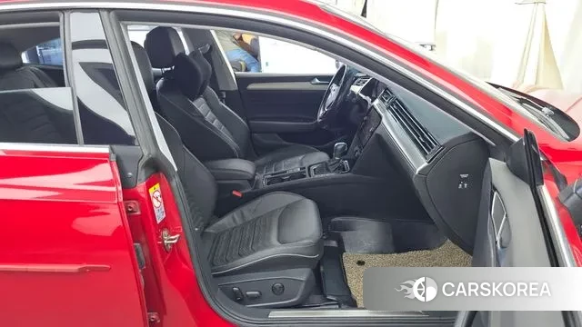 Volkswagen Arteon 2018 Красный из Кореи, фото 2