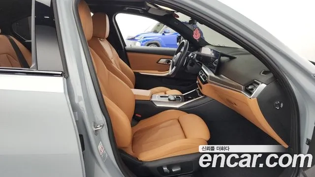 BMW 3 Series (G20) 2023 Светло-серебряный цвет из Кореи, фото 2