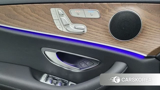 Mercedes-Benz E-Class W213 2023 Белый из Кореи, фото 2