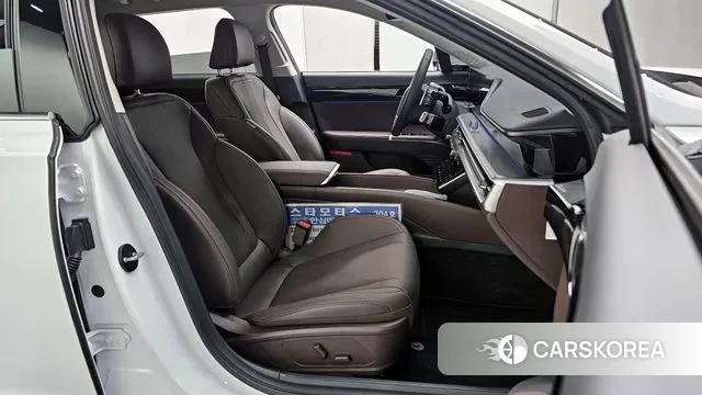 Hyundai Grandeur Hybrid (GN7) 2025 Белый из Кореи, фото 2