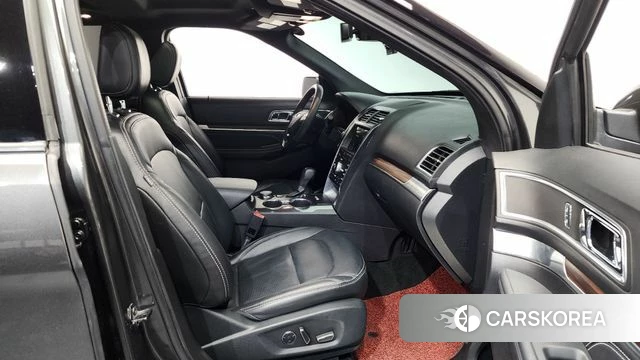 Ford Explorer 2018 Серый из Кореи, фото 2