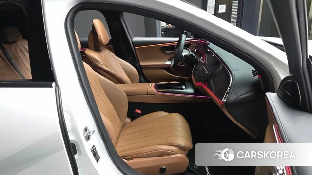 Mercedes-Benz E-Class W214 2024 Белый из Кореи, фото 2