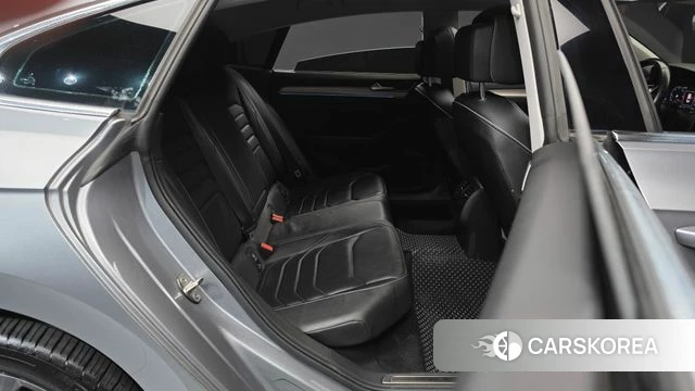 Volkswagen Arteon 2020 Серебряный из Кореи, фото 2