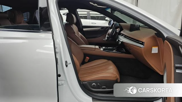 Genesis Electrified G80 (RG3) 2021 Белый из Кореи, фото 2