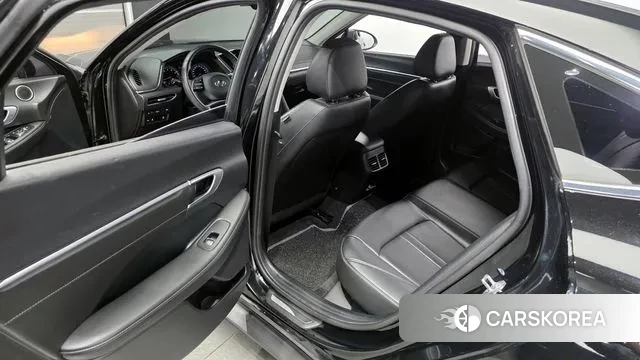 Hyundai Sonata (DN8) 2021 Черный из Кореи, фото 2