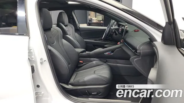 Hyundai The New Avante (CN7) 2024 Белый из Кореи, фото 2