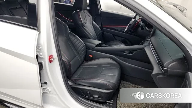 Hyundai The New Avante (CN7) 2024 Белый из Кореи, фото 2