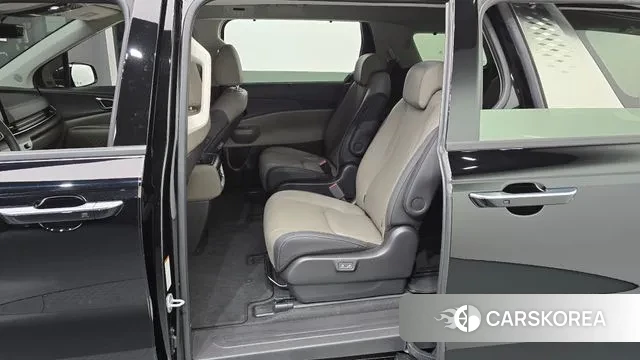 Kia The New Carnival 4th Generation 2024 Черный из Кореи, фото 2