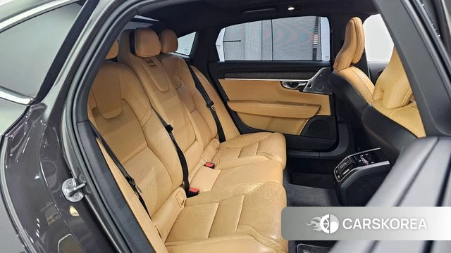 Volvo S90 2022 Серый из Кореи, фото 2