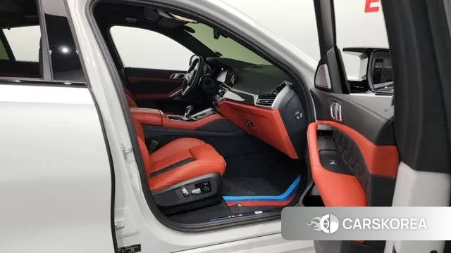 BMW X6M (G06) 2021 Белый из Кореи, фото 2