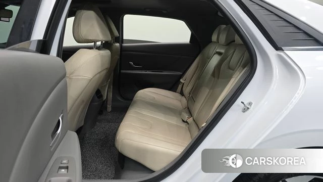 Hyundai Avante Hybrid (CN7) 2022 Белый из Кореи, фото 2