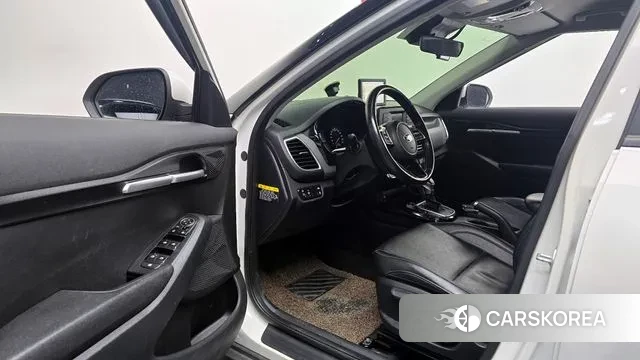 Kia Seltos 2019 Белый из Кореи, фото 2