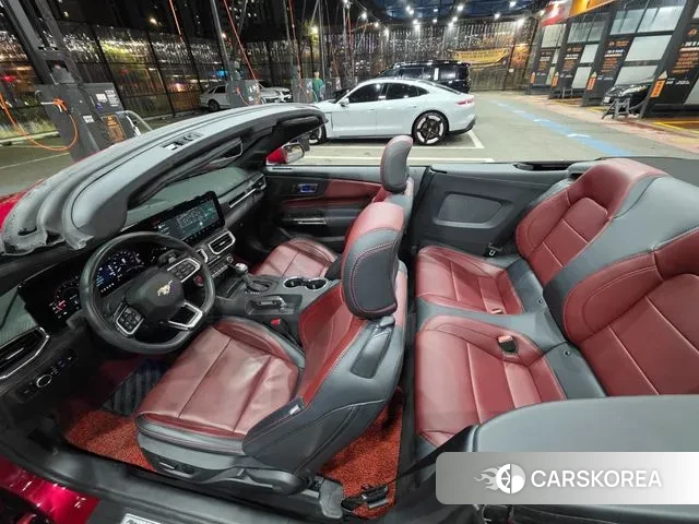 Ford Mustang 7th Generation 2024 Красный из Кореи, фото 2