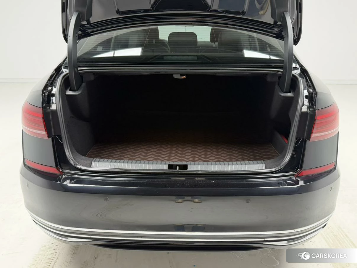 Volkswagen Passat PHEV 2021 Черный из Китая, фото 2
