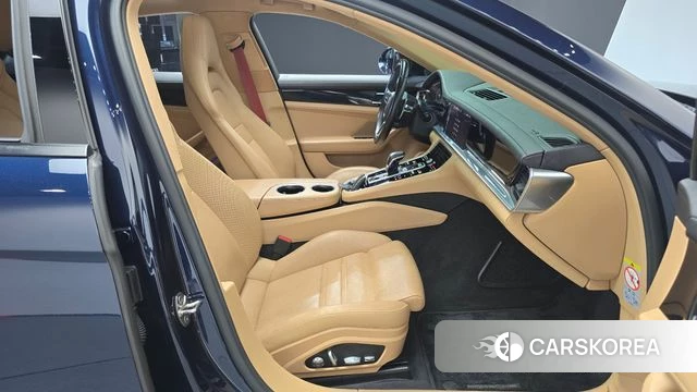 Porsche Panamera (971) 2018 Синий из Кореи, фото 2