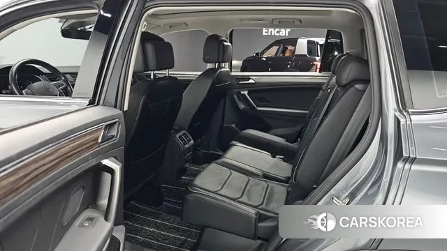 Volkswagen Tiguan Allspace 2022 Серый из Кореи, фото 2