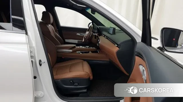 Genesis GV70 2022 Белый из Кореи, фото 2