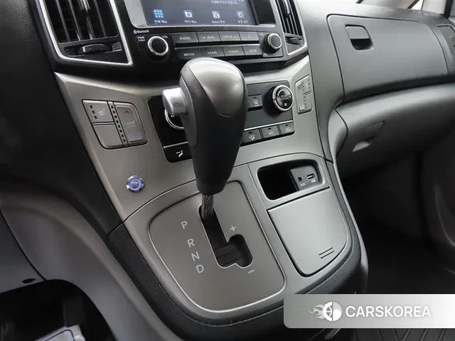 Hyundai The New Grand Starex 2021 Желтый из Кореи, фото 2