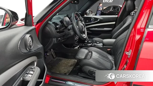 Mini Cooper S Clubman 2023 Красный из Кореи, фото 2