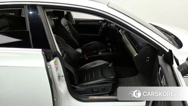 Volkswagen Arteon 2019 Белый из Кореи, фото 2