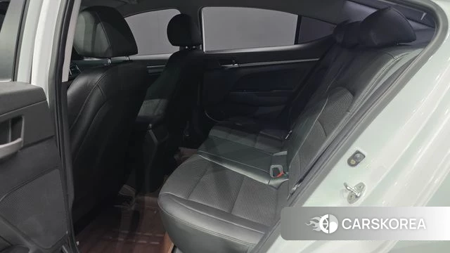 Hyundai Avante AD 2018 Белый из Кореи, фото 2