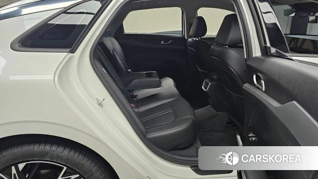 Kia The New K5 3rd generation 2025 Белый из Кореи, фото 2