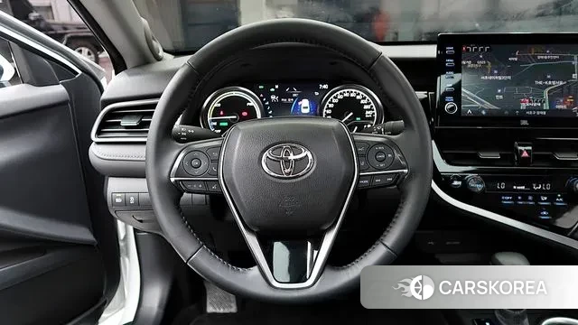 Toyota Camry (XV70) 2024 Белый из Кореи, фото 2