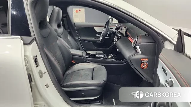 Mercedes-Benz CLA-Class C118 2023 Белый из Кореи, фото 2