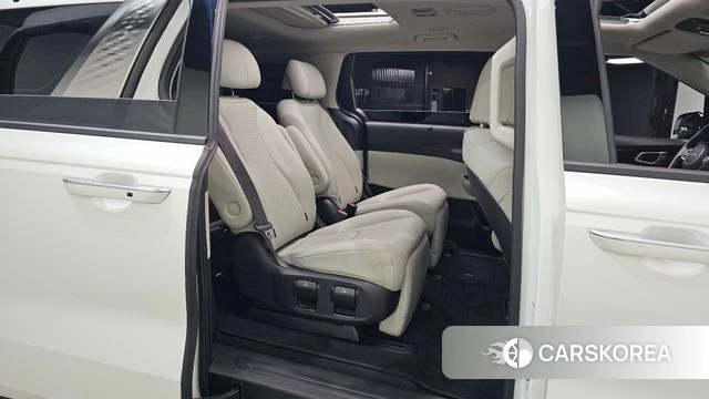 Kia Carnival 4th generation 2023 Белый из Кореи, фото 2