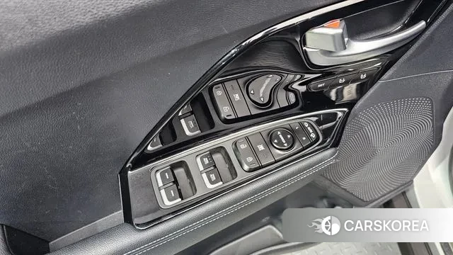 Kia Niro EV 2020 Серебряный из Кореи, фото 2