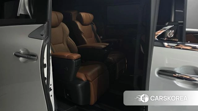 Toyota Alphard 4th Generation 2024 Белый из Кореи, фото 2