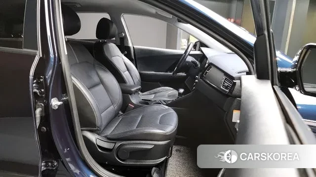 Kia Niro 2018 Синий из Кореи, фото 2
